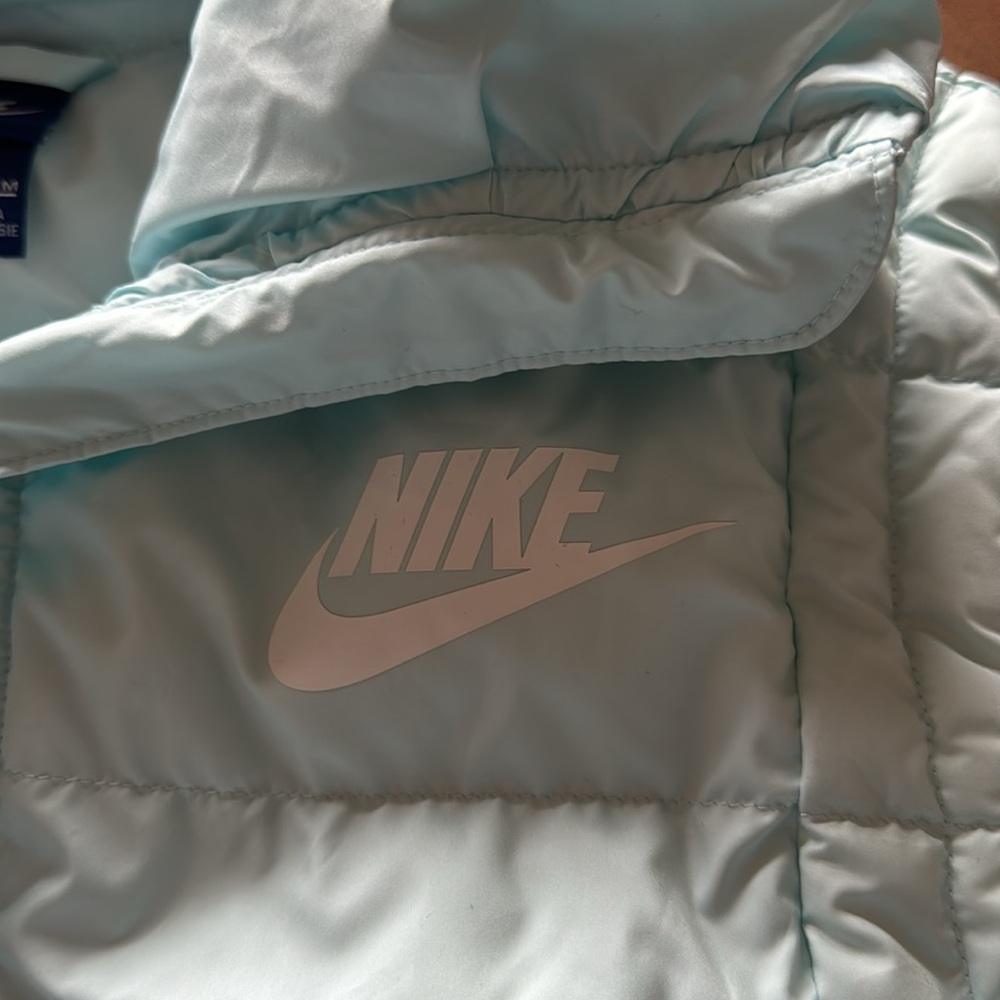 Nike Light Aqua Quilted Puffer Vest - Picture 3 of 7